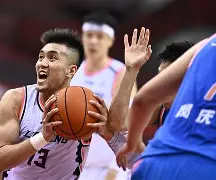 爱游戏全站 -冲刺阶段辽宁本钢篮板制胜——欧超杯节点到来，媒体盛赞，更衣室氛围转暖的简单介绍