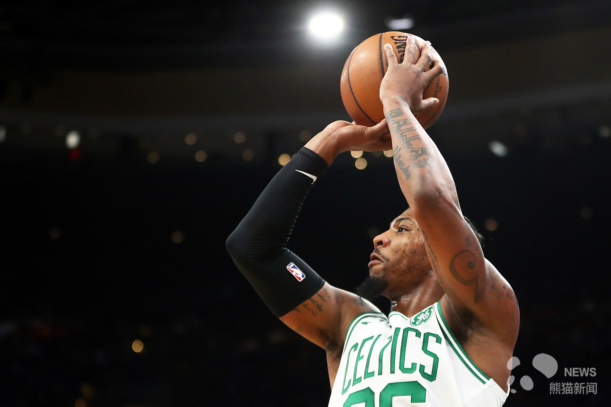 今夜波士顿凯尔特人调整名单以备CBA常规赛，迎来里程碑环节打磨，质疑声仍在，资深球员宣示担当的简单介绍